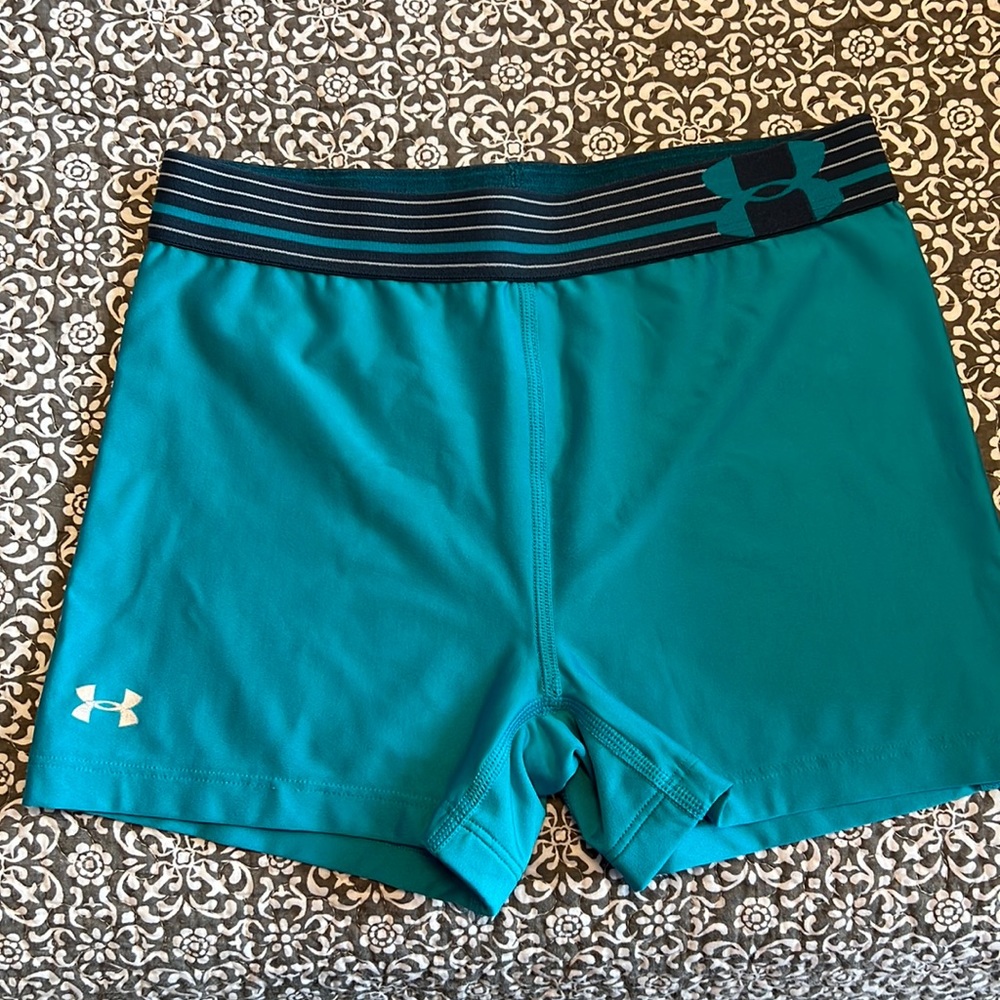 Under armor spandex shorts